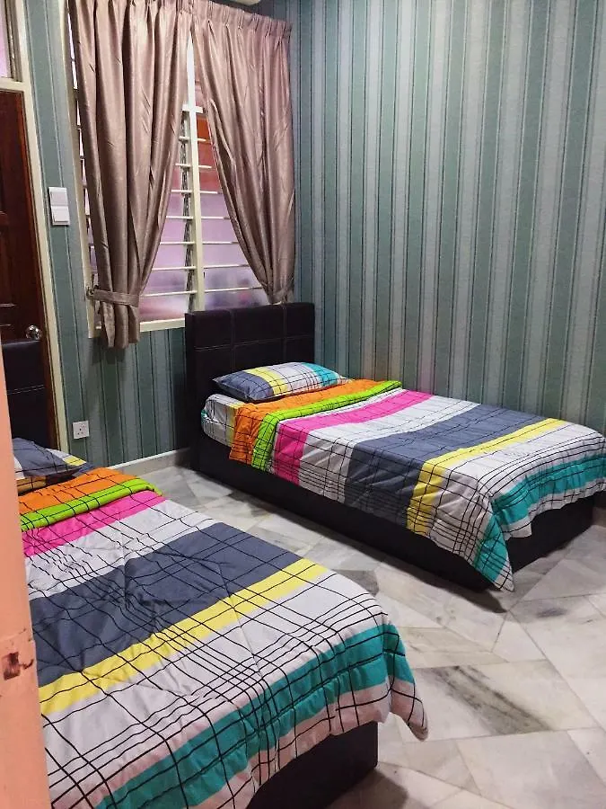 Tatil Evi Bayan Baru Homestay @ Taman Sri Nibong George Town