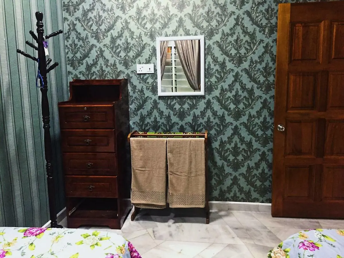 Nyaraló Bayan Baru Homestay @ Taman Sri Nibong George Town